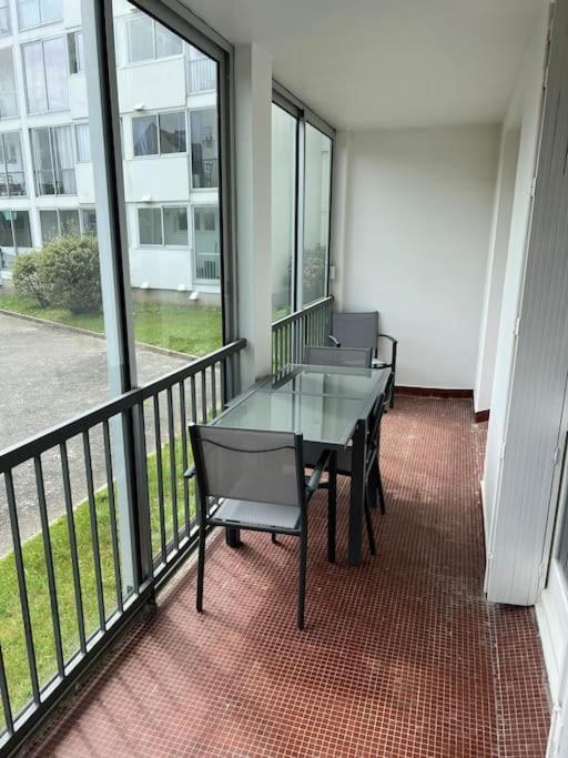 Bel Appartement De Bord De Mer Avec Veranda Роскоф Экстерьер фото